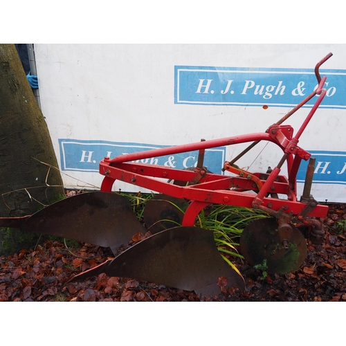 261 - International B12 2 furrow plough, with deep digger mouldboards