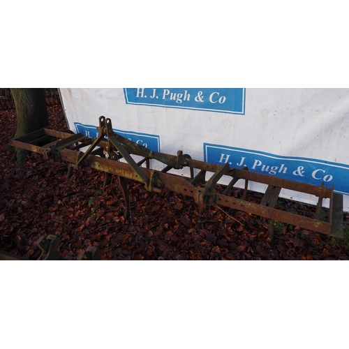 281 - 11 Tine cultivator