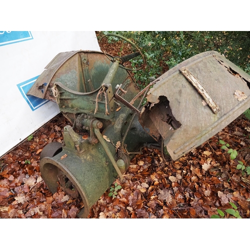 319 - Fordson Standard Industrial tractor back end