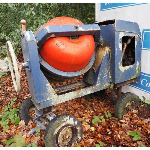 321 - Wallis diesel cement mixer