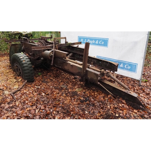 324 - P.T.O Driven Unipower winch in chassis