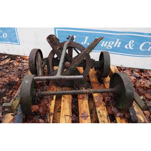 344 - Cast iron wheels and axles