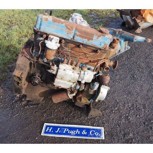 2282 - Fordson 4-cylinder engine, running when stored