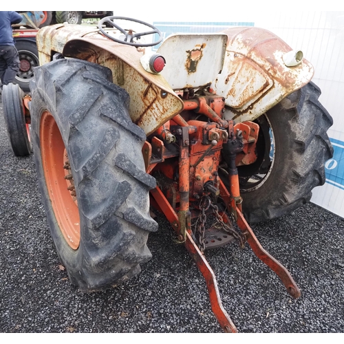 2009 - David Brown 885 vineyard tractor. Runs and drives. Showing 5385 hours. S/n 885/VA/1 11021451. V5