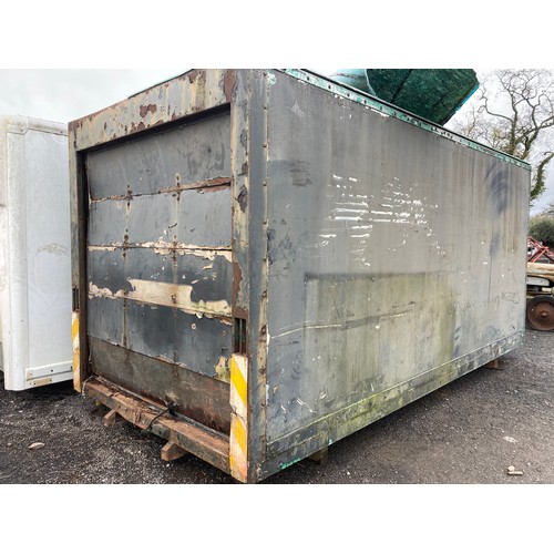 2154 - Lorry body / storage container 16x7ft. Roof is damaged