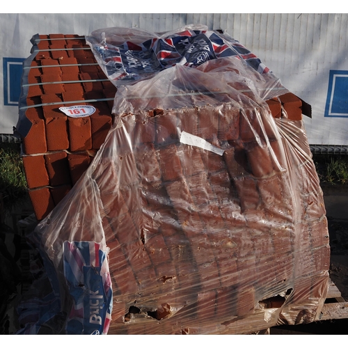 161 - Pack of Ibstock bricks