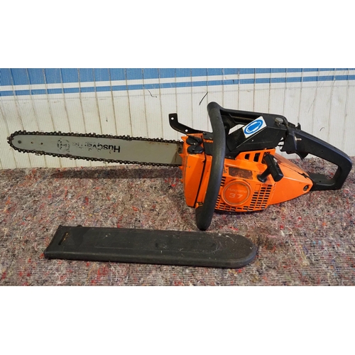 564 - Husqvarna 37 petrol chainsaw