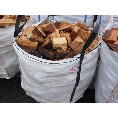 1069 - Hardwood offcuts