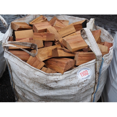 1102 - Bag of hardwood offcuts