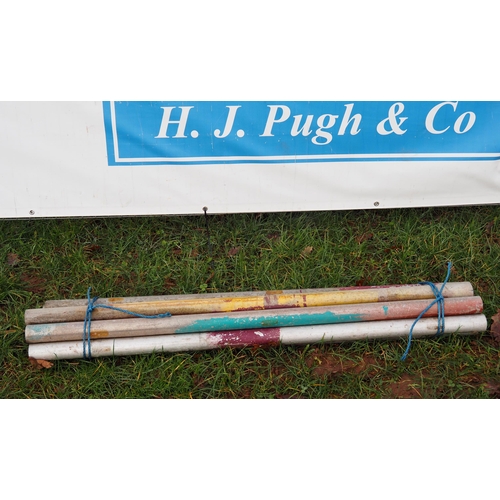 1227 - 4ft Aluminium scaffold poles - 10