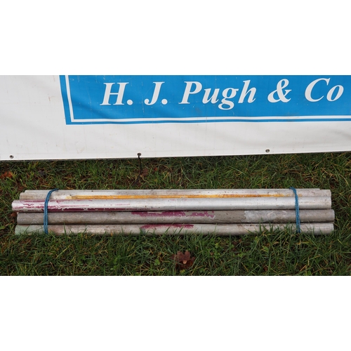 1228 - 4ft Aluminium scaffold poles - 10