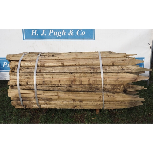 1248 - Half round fence stakes 5ft 6