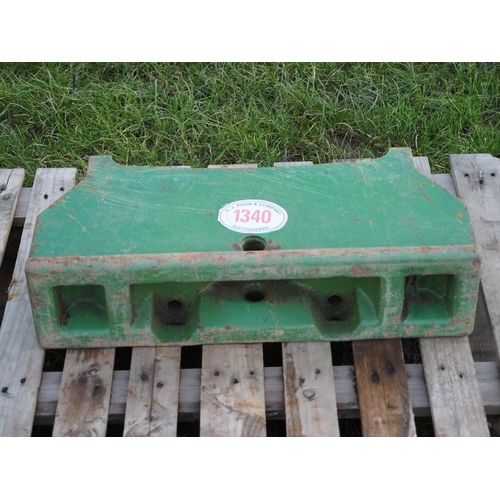 1340 - John Deere front weight