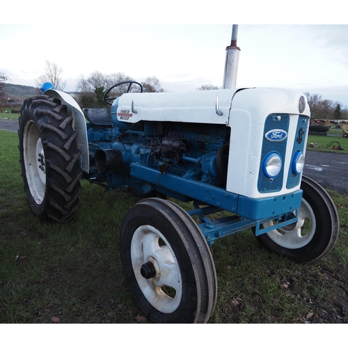 1367 - Fordson Power Major tractor. Fitted with a 6 cylinder engine and new tyres. Runs. Keys in office