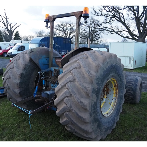 1443 - Fordson Major tractor puller with 6 cylinder engine. 130HP. Fitted with floatation tyres, power stee... 