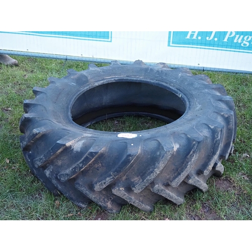 1447 - Alliance 16.9-230 tractor tyre