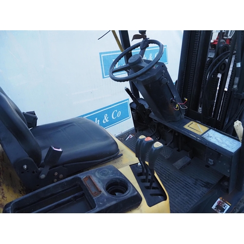 1459 - Daewoo G155 fork lift truck. Runs