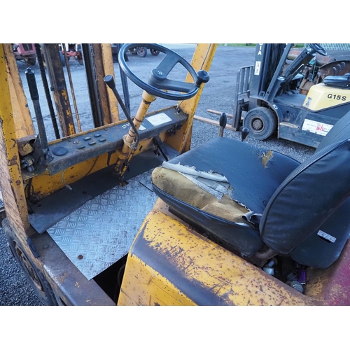 1460 - Climax diesel fork lift truck. Runs and drives