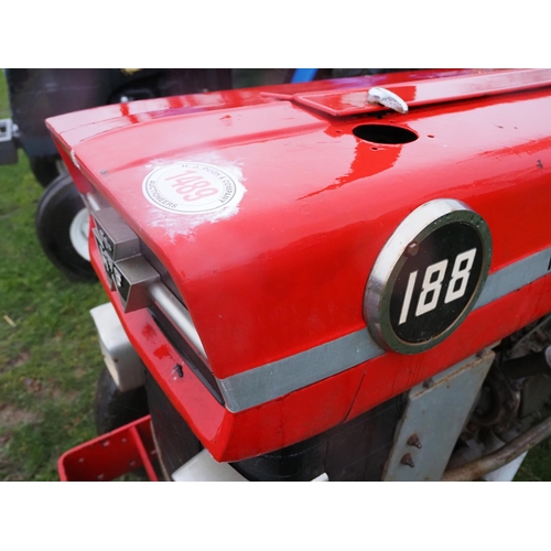 1489 - Massey Ferguson 188 tractor. Import. Fitted with inner and outer wheel weights. Runs and drives. sho... 