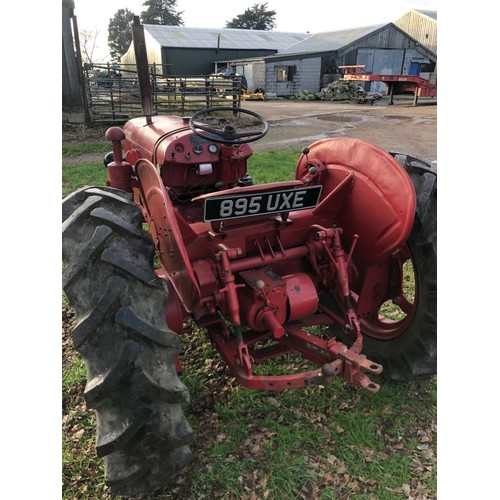 1487 - David Brown 25D tractor. Starts and runs. New rear tyres. Older restoration. Reg. 895 UXE. V5 to fol... 