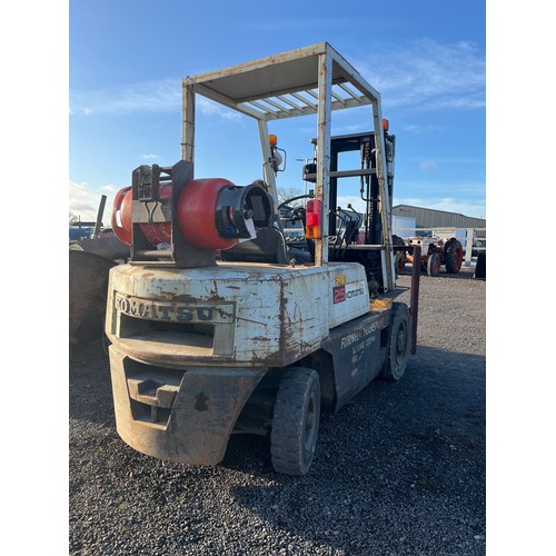 1461A - Komatsu 24 forklift. Vendor says good working order. 3431 hours showing