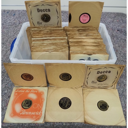 86 - Large quantity of Bing Crosby vinyl records