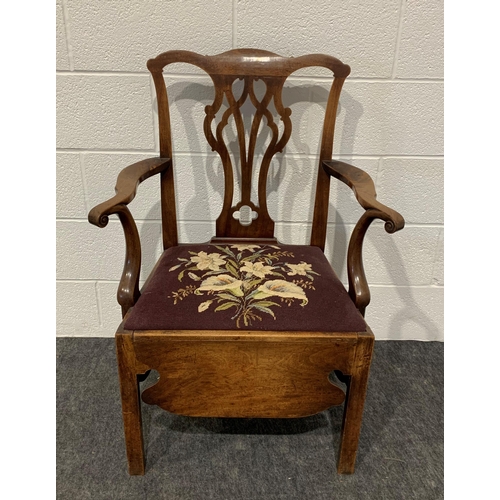 255 - Chippendale style oak carver chair with upholstered seat