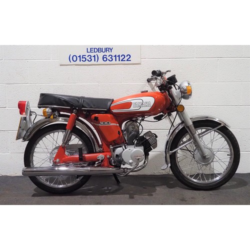871 - Yamaha YB100 motorcycle, 1976, 97cc.
Frame no. L2-212636
Engine no. L2-212636
Runs and rides well, h... 
