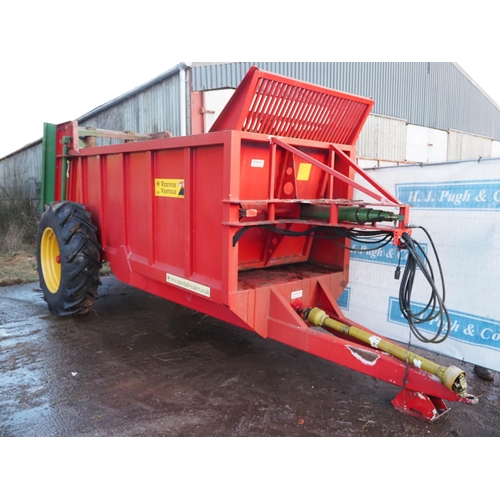 135 - Marshall VES2000 rear discharge muck spreader. 2006