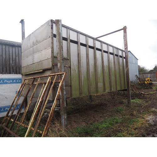 80 - Lorry stock container 16ft