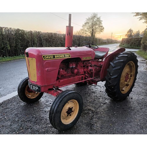 380 - David Brown 990 implematic tractor. Runs