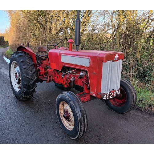 379 - International B414 tractor. 1962. Somerset tractor