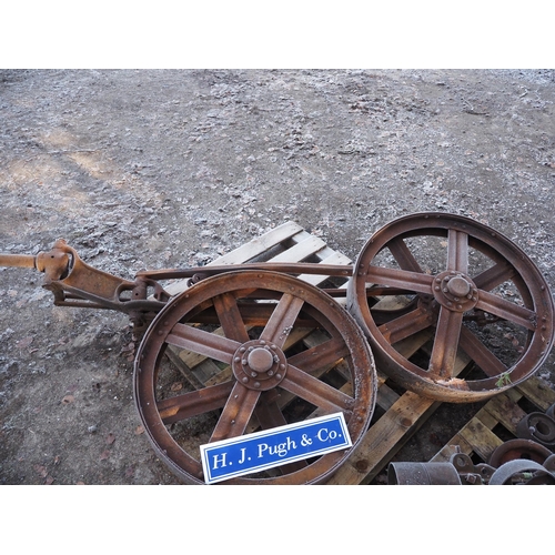 157 - Case Cross engine 18-32 wheels with ploughing extensions