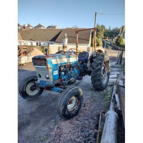 363 - Ford 4000 Pre Force original tractor. Supplied by Oak Bros. of Hungerford. Complete with power steer... 