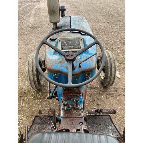 363 - Ford 4000 Pre Force original tractor. Supplied by Oak Bros. of Hungerford. Complete with power steer... 