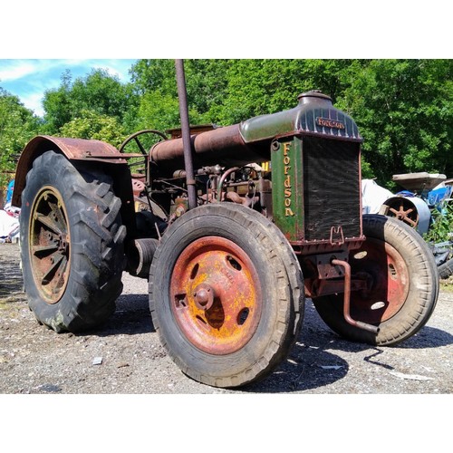 504 - Fordson Standard tractor. Engine has been cleaned and bearings checked by vendor, who states the clu... 