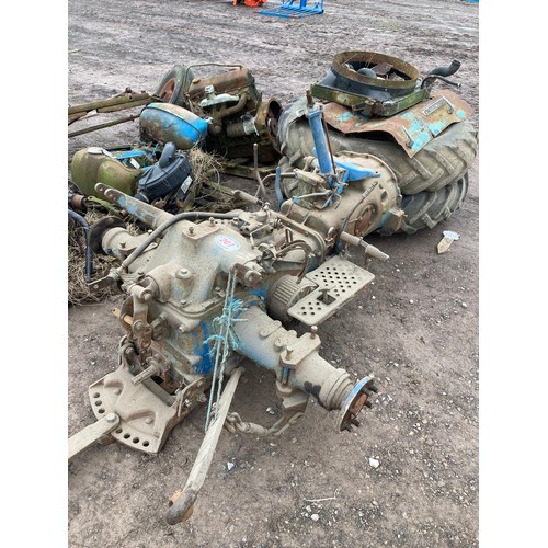 207 - Fordson Major in parts