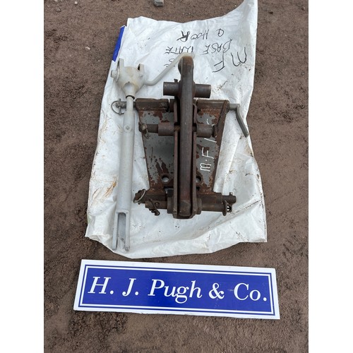 184 - Massey Ferguson 135 base plate c/w hook hitch and pins