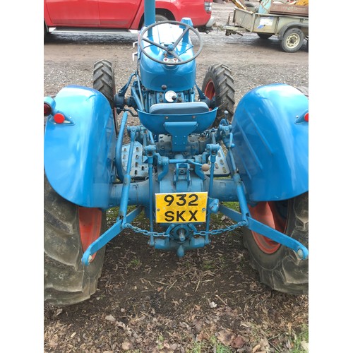 395 - Fordson Dexta 4WD tractor. Early restoration in excellent condition. Runs. V5