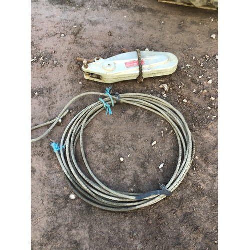 294 - 3 Ton turfer winch and cable