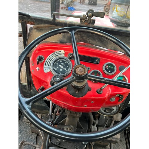 371 - Massey Ferguson 240 tractor. 1983. Showing 7000 hours. In excellent original condition