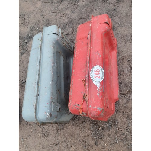 246 - Massey Ferguson fuel tanks - 2