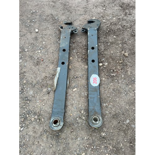 206 - Deutz-Fahr Cat 3 link arms