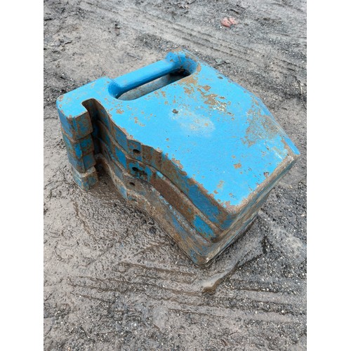 267 - Tractor front weights - 4