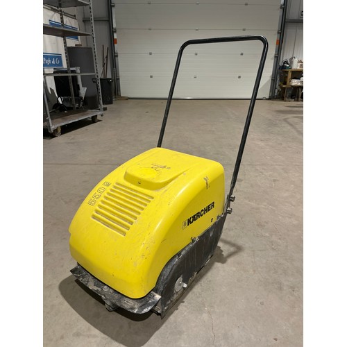 735 - Karcher 550 KSM dust sweeper