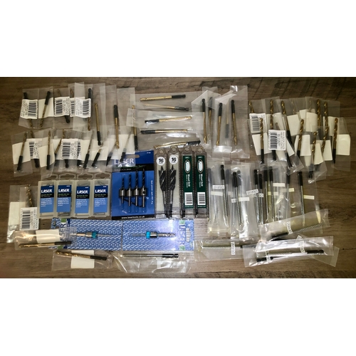 746 - Approx. 100 assorted drill bits/ fittings including HSS bits, masonry bits and wood drill bits