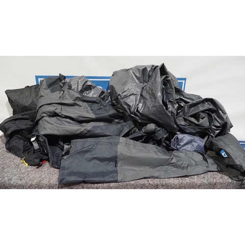 709 - Large quantity of assorted garden furniture and BBQ covers