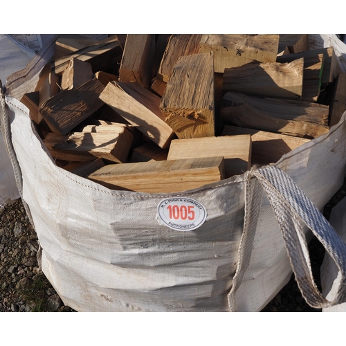 1005 - Bag of hardwood offcuts