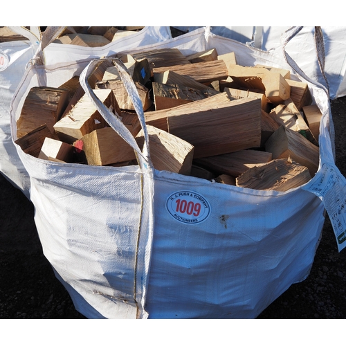 1009 - Bag of hardwood offcuts