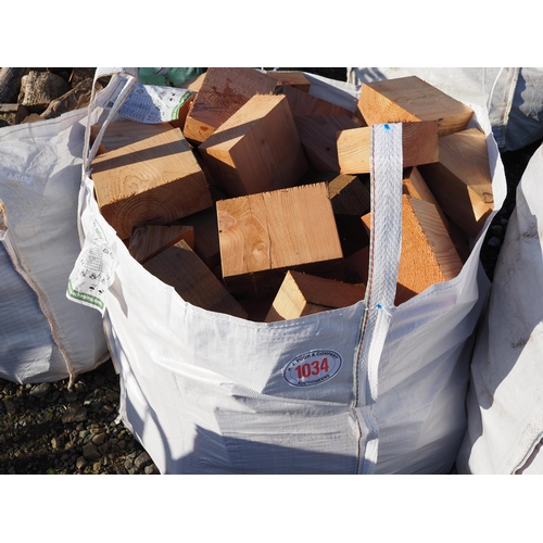 1034 - Bag of softwood offcuts